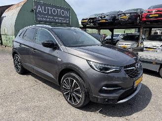 krockskadad bil auto Opel Grandland 1.6 Turbo 147KW Hybrid4 Autom. 4WD Business Executive Clima Navi Led Xenon 2020/11