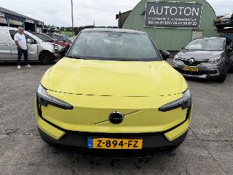 Volvo EX30 PERFORMANCE 69 kWh 428PK Twin Motor Pano Clima Navi NAP picture 19
