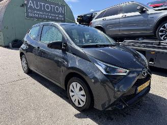 Coche accidentado Toyota Aygo 1.0 VVT-I 53KW X-fun Airco Led 5-Drs NAP 2020/9