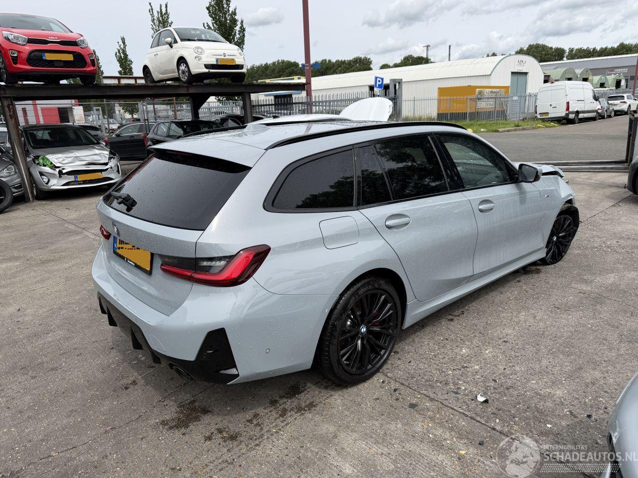 BMW 3-serie 330e 135KW Pano Clima Navi M-Pakket NAP