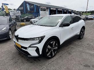 Unfallwagen Renault Mégane E-Tech EV60 160KW Clima Navi Camera Led Optimum Charge Iconic NAP 2023/1