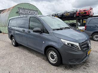 skadebil bedrijf Mercedes Vito 110 CDI 75KW Lang Clima Navi Camera Led Functional NAP 2021/10