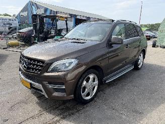 Unfallwagen Mercedes ML 350 CDI 190KW Autom. Pano Clima Navi Xenon Led Bleutec NAP 2013/3