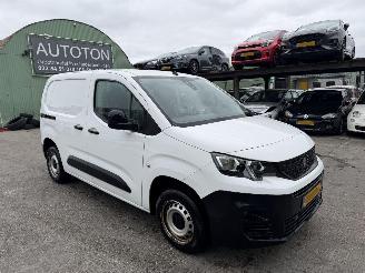 Unfall Kfz Van Peugeot Partner 1.5 Bluehdi 73KW 2x Schuifdeur Premium Clima Navi  NAP 2022/8