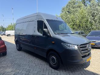 Mercedes eSprinter 55 kWh 85KW L2H2 Clima Camera NAP picture 3