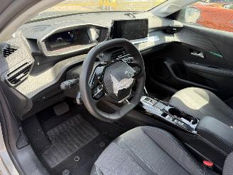 Peugeot e-208 50 kWh EV Allure Pack Clima Navi Led 5-Drs NAP picture 6