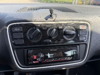 Volkswagen Up! 1.0 44KW Airco 5-Deurs NAP picture 10