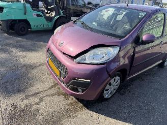Peugeot 107 1.0 Active Airco Led 5-Deurs NAP picture 19
