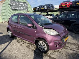 Avarii autoturisme Peugeot 107 1.0 Active Airco Led 5-Deurs NAP 2013/10
