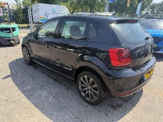Volkswagen Polo 1.2 TSI 66KW Airco 5-Drs Comfortline NAP picture 3