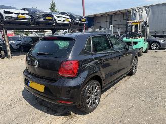 Volkswagen Polo 1.2 TSI 66KW Airco 5-Drs Comfortline NAP picture 2