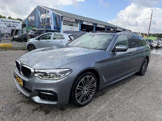 Damaged car BMW 5-serie 520D 140KW Autom. High Executive Pano Clima Navi Xenon Led 2017/3