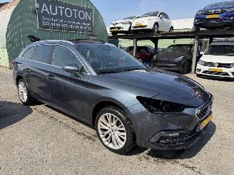 Seat Leon 2.0 TDI FR 110KW Autom. Pano Clima Navi Sportstourer Launch Edition picture 1