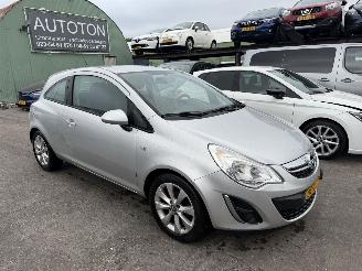 Opel Corsa 1.2-16V 63KW Airco Anniversary Edition NAP picture 2