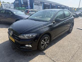 krockskadad bil auto Volkswagen Polo 1.0 TSI 70KW Airco Navi Camera Comfortline 5-Drs NAP 2019/8