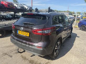 Nissan Qashqai 1.2 85KW Tekna Clima Navi Led Pano picture 3