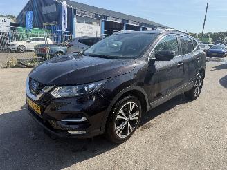 skadebil auto Nissan Qashqai 1.2 85KW Tekna Clima Navi Led Pano 2018/6