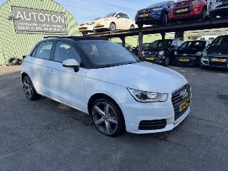 krockskadad bil auto Audi A1 1.0 TFSI 70KW Pano Navi Airco Sportback Proline 2015/11