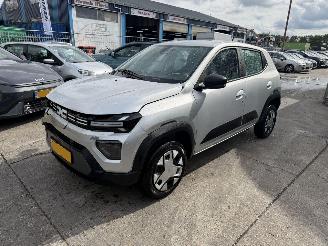 skadebil auto Dacia Spring 26.8 kWh 33KW Autom. Navi Clima Expression NAP 2024/11