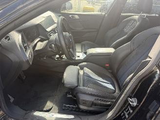 BMW 2-serie 218i Autom. 100KW Pano Clima Navi High Executive picture 7