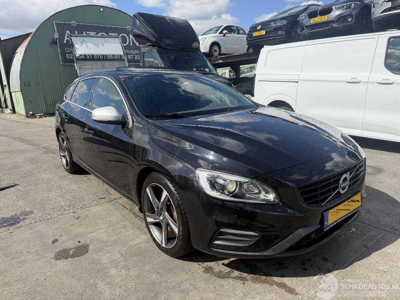 Volvo V-60 2.4 D6 Twin Engine 162KW Autom. Schuifdak Clima Navi Camera Led R-Design NAP