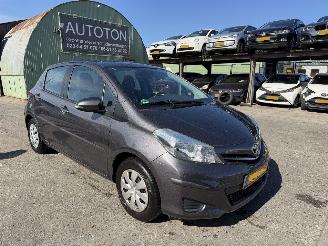 Damaged car Toyota Yaris 1.0 VVT-I 51KW Clima Navi Camera Aspiration 5-Drs NAP 2012/1