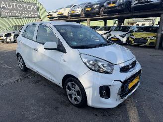 Kia Picanto 1.0 CVVT 51KW DynamicLine Led Clima 5-Drs NAP picture 1