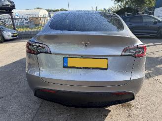 Tesla Model Y 75 kWh Long Range AWD 258KW Pano Clima Navi NAP picture 3