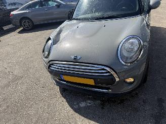Mini One 1.2 Autom. 75KW Pano Navi Clima Business NAP picture 19