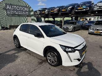 Avarii autoturisme Peugeot e-208 EV 50 kWh 100KW Autom. Clima Navi Led Active Pack 2023/6