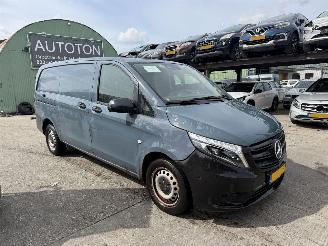 krockskadad bil bedrijf Mercedes Vito 110 CDI 75KW Airco Camera Led Lang Functional NAP 2021/10