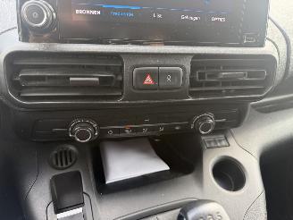 Peugeot Partner 1.5 Bluehdi 55KW RUITENWASSERINSTALATIE Navi Clima Schuifdeur Premium picture 12
