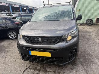 Peugeot Partner 1.5 Bluehdi 55KW RUITENWASSERINSTALATIE Navi Clima Schuifdeur Premium picture 4