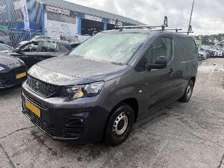 Peugeot Partner 1.5 Bluehdi 55KW RUITENWASSERINSTALATIE Navi Clima Schuifdeur Premium picture 3