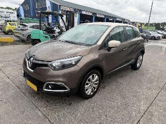 Avarii autoturisme Renault Captur 0.9 TCE 66KW Navi Airco Led NAP 2014/4
