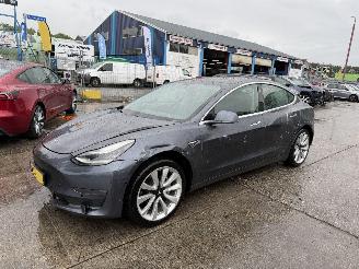 Unfallwagen Tesla Model 3 75 kWh Long Range AWD 258KW Pano Clima Navi NAP 2020/9