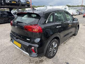 Damaged car Kia Niro 1.6 GDI 77KW Hybrid Clima Navi Camera Led Dynamicline 2019/8