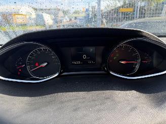 Peugeot 308 1.2 96KW Autom. Pano Clima Navi Blue Lease Premium 5-Drs NAP picture 10