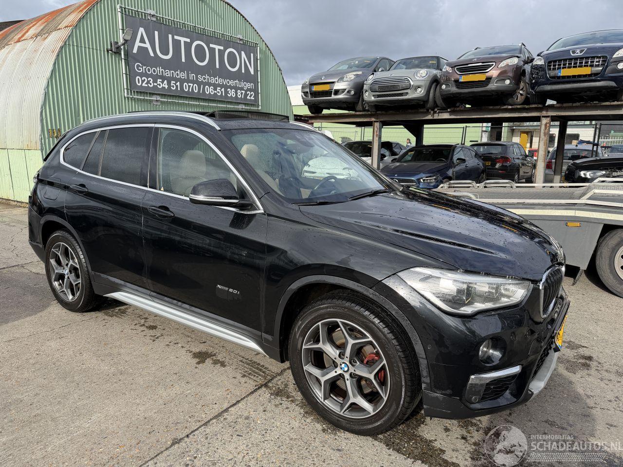 BMW X1 xDrive20i 141KW Autom. Pano Clima Navi Hud High Executive