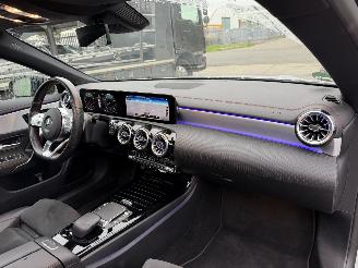 Mercedes Cla-klasse 250 165KW Autom. Pano Sfeerverlichting Clima Navi Led Camera NAP picture 7