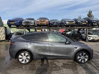 Tesla Model Y 75 kWh Long Range AWD 258KW Pano Clima Navi picture 3