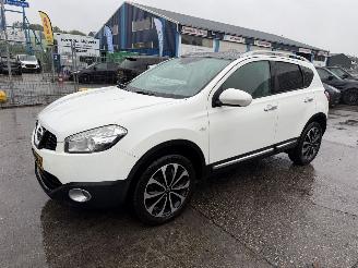 uszkodzony samochody osobowe Nissan Qashqai 1.6 86KW Clima Navi Pano Camera Connect Edition NAP 2011/4