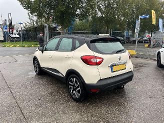 Renault Captur 0.9 TCe Dynamique picture 4
