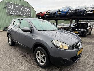 krockskadad bil auto Nissan Qashqai 1.6 84KW Clima Acenta 2010/4