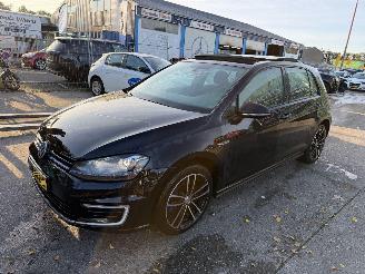 Unfallwagen Volkswagen Golf 1.4 GTE 110KW Pano Clima Navi Led NAP 2015/12