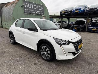 krockskadad bil auto Peugeot e-208 50 kWh 100KW Navi Clima Led Active Pack NAP 2023/11