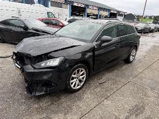 Unfallwagen Seat Leon 1.5 TSI 96KW Navi Clima Style Launch  Edition Sportstourer NAP 2020/10