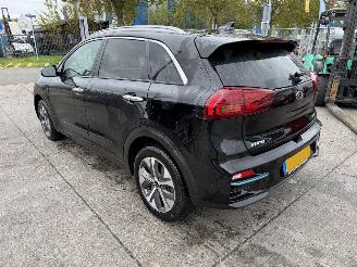 Kia e-Niro 64 kWh 150KW Autom. Schuifdak Clima Navi Camera Led DynamicPlusLine NAP picture 3