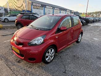 krockskadad bil auto Toyota Aygo 1.0-12V Automaat Airco 5-Deurs Aspiration Green 2010/6