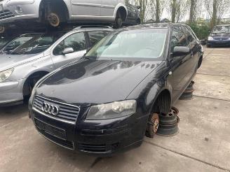 demontáž osobní automobily Audi A3 A3 (8P1), Hatchback 3-drs, 2003 / 2012 1.6 16V FSI 2003/10